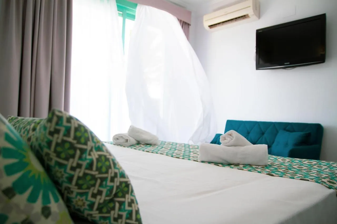 Apartamentos Avenida Playa Zahara de los Atunes 0*,  España
